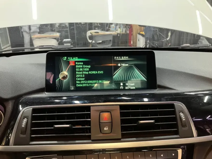 BMW 3 Series F30 android head unit - BMW 3 Series F30 CarPlay Upgrade Review photo 4