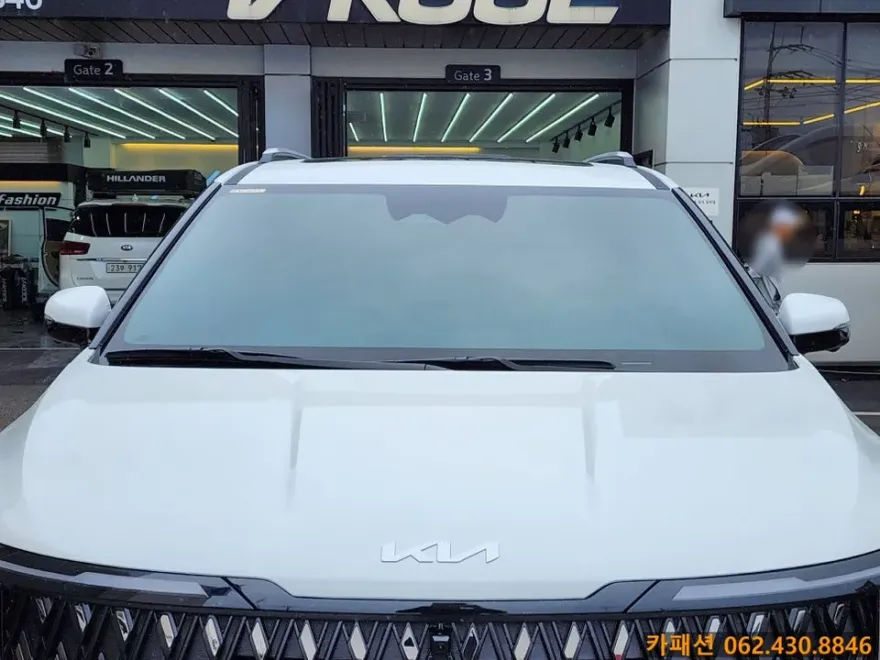 Kia Carnival KA4 カーフィルム施工事例|費用目安・仕上がり 施工写真 1-2