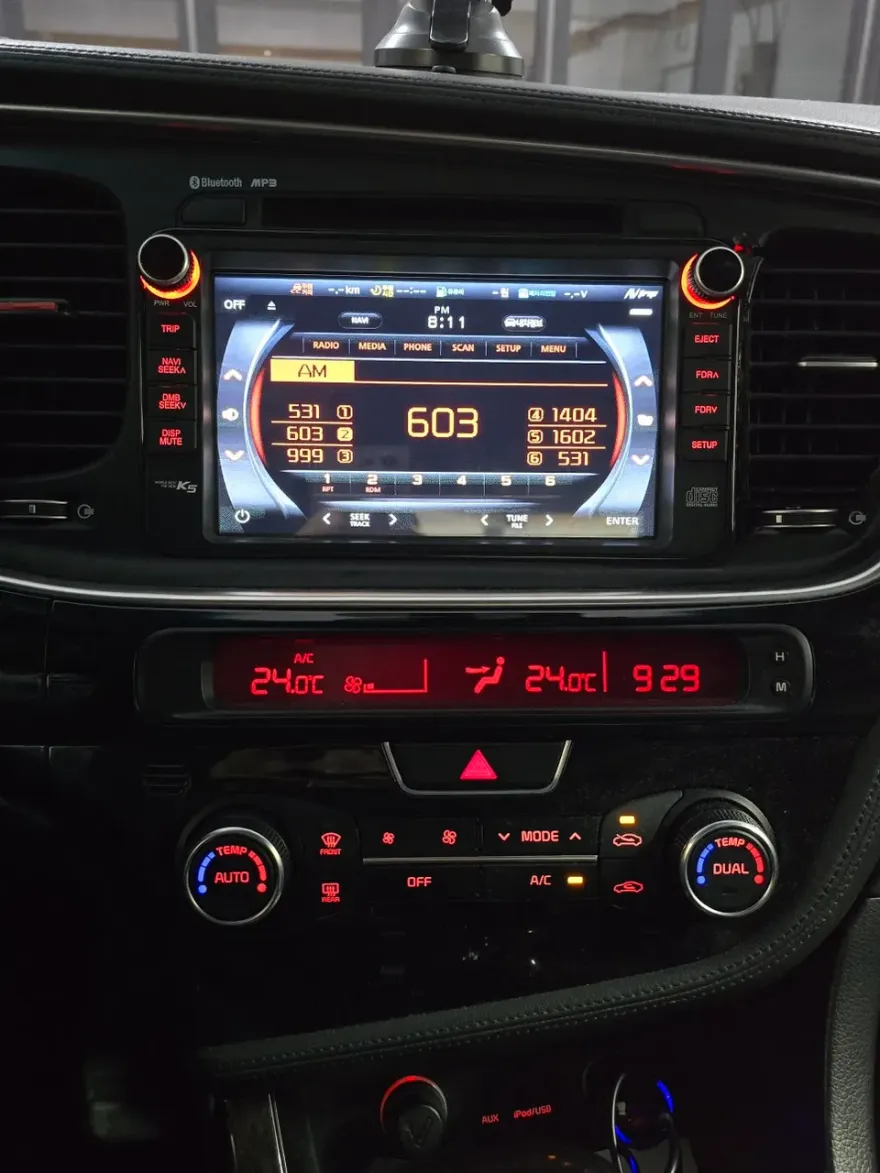 Kia K5のAndroid Auto・CarPlay取付事例 施工写真 2-1
