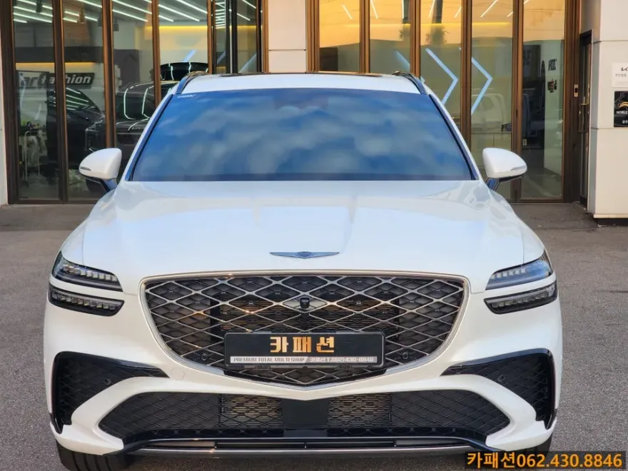 Genesis GV70のカーフィルム施工事例|費用目安・仕上がり 施工写真 2-1