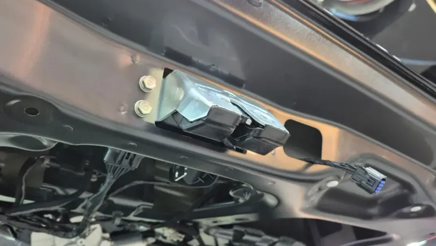 Hyundai Kona SX2 oem options - Hyundai Kona SX2 Power Tailgate Retrofit Review photo 5