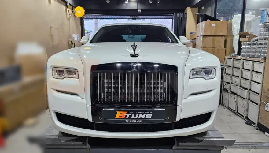 Rolls-Royce Ghostのカーラッピング事例｜費用目安・仕上がり 施工写真 1-1