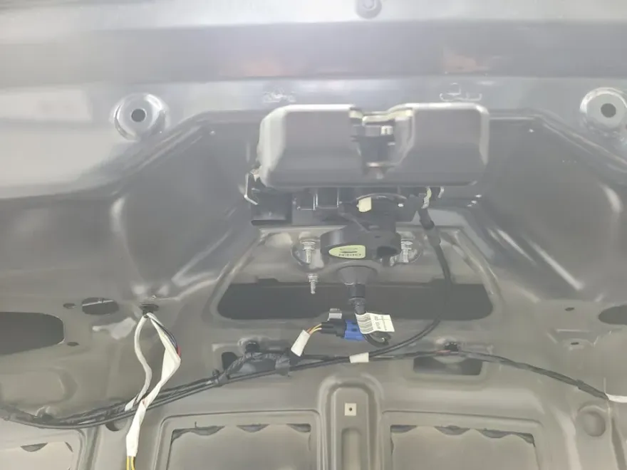 Hyundai Grandeur IG oem options - Hyundai Grandeur IG Power Trunk Retrofit Review photo 3