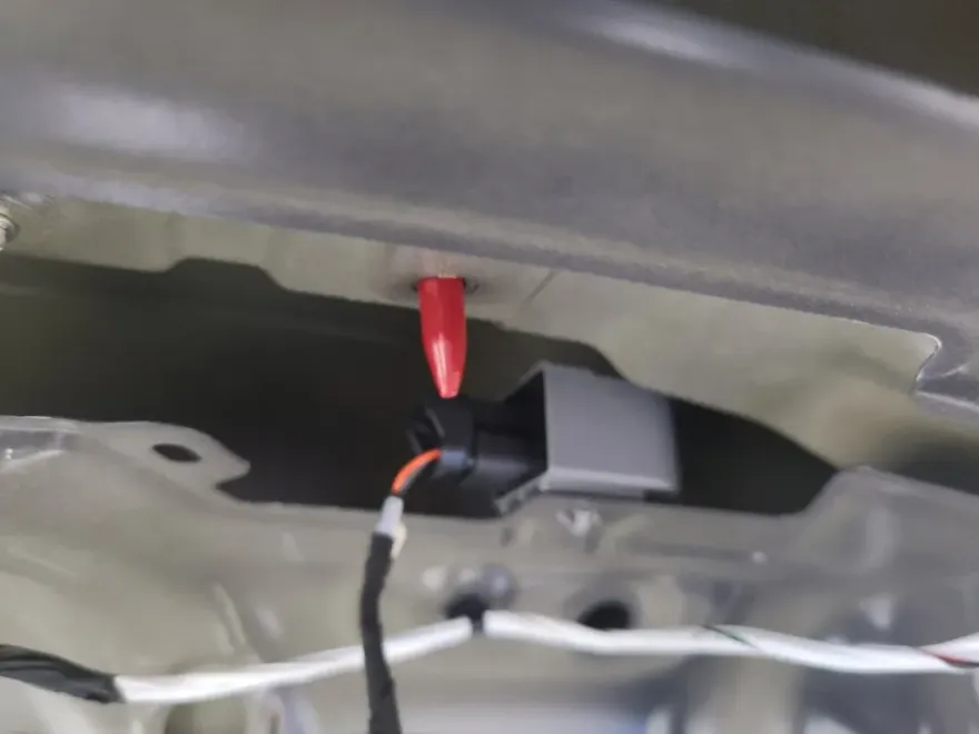 Hyundai Grandeur IG oem options - Hyundai Grandeur IG Power Trunk Retrofit Review photo 5