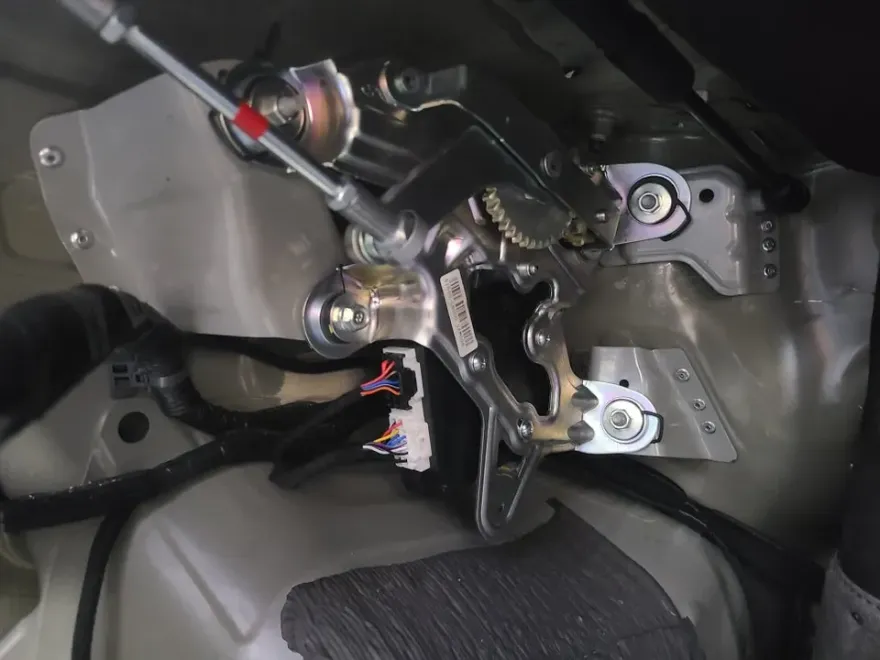 Hyundai Grandeur IG oem options - Hyundai Grandeur IG Power Trunk Retrofit Review photo 6
