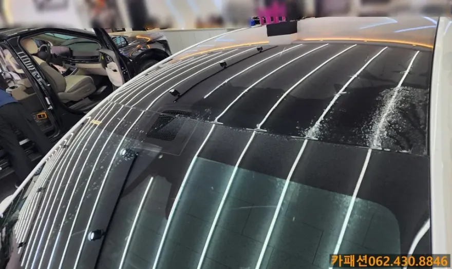 Tesla Model Y ルーフPPF施工事例|費用目安と仕上がり 施工写真 1-3