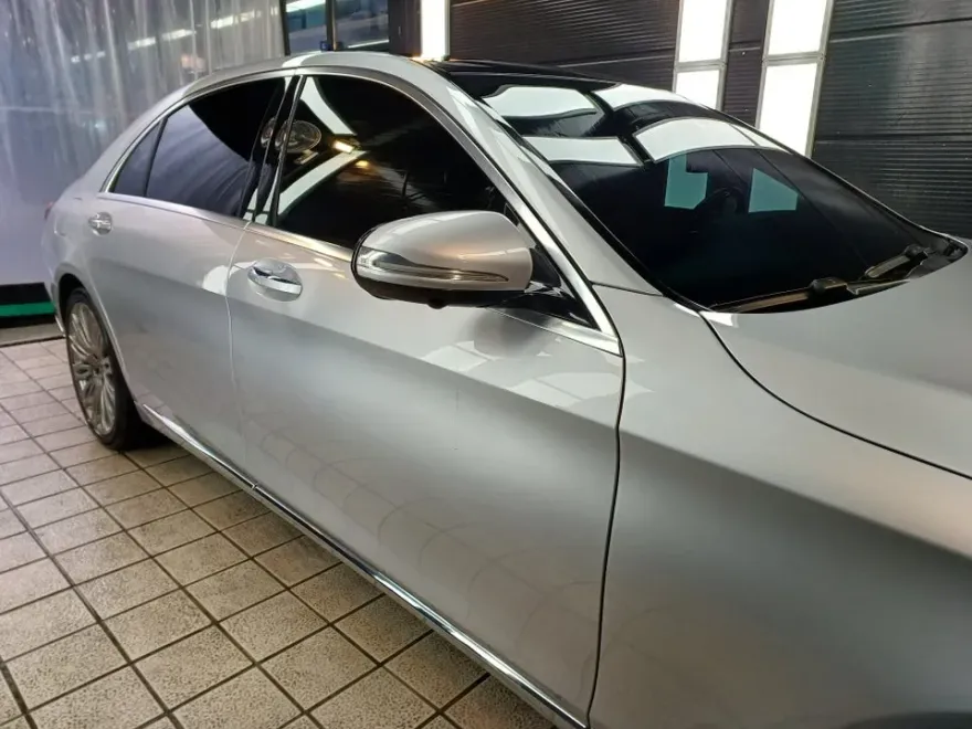 Mercedes-Benz S-Class W222のガラスコーティング事例｜費用目安・仕上がり 施工写真 1-3