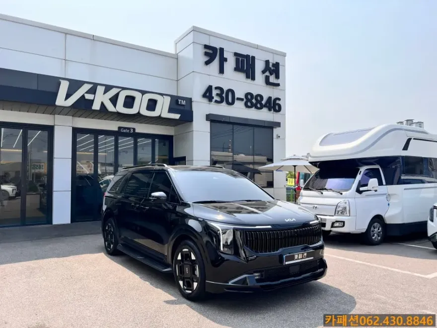 Kia Carnival KA4 body kit installation result