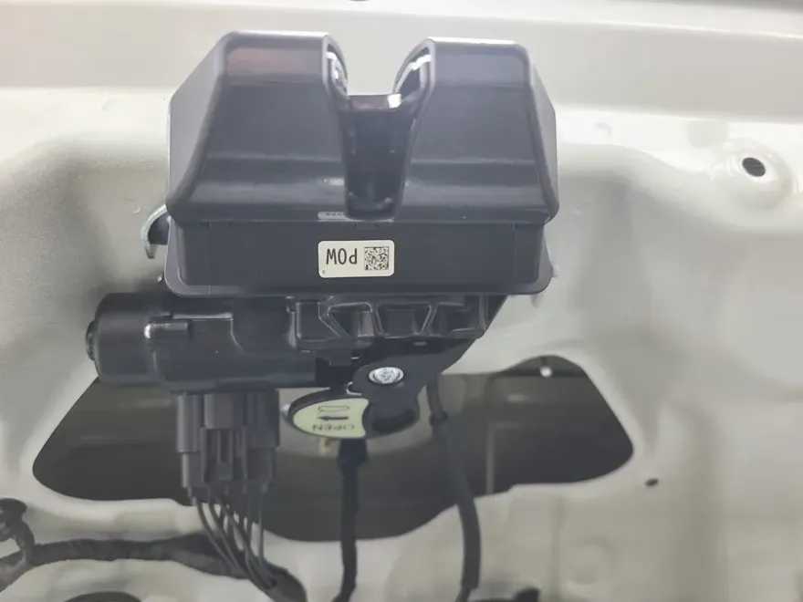 Hyundai Grandeur GN7 oem options - Hyundai Grandeur GN7 Power Trunk Retrofit photo 4