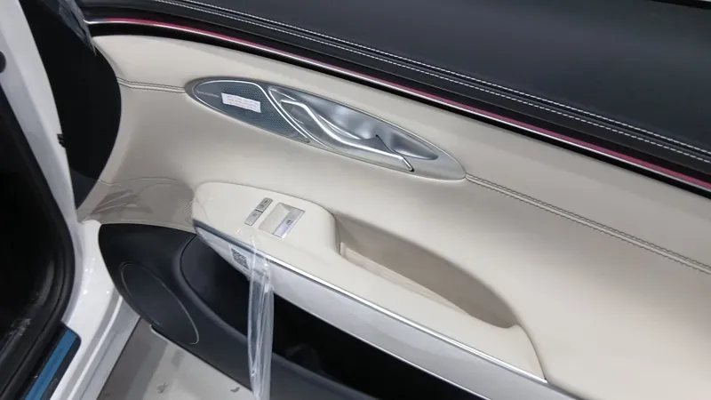 Genesis GV70のガラスコーティング事例|費用目安・仕上がり 施工写真 2-2