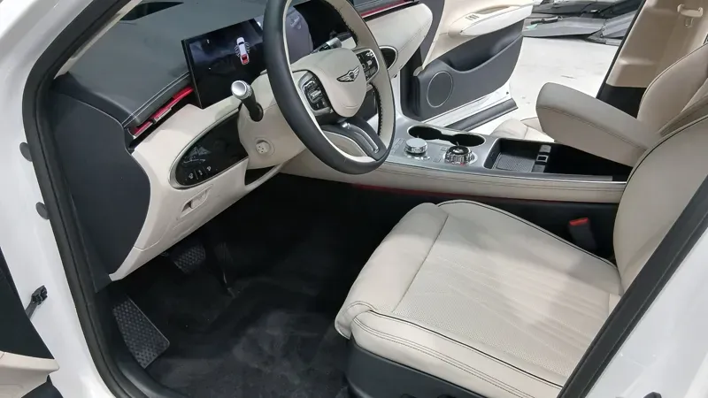 Genesis GV70のガラスコーティング事例|費用目安・仕上がり 施工写真 4-2