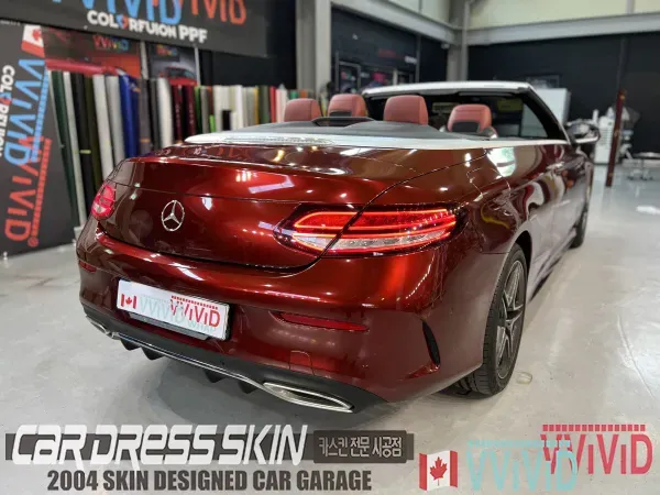 Mercedes-Benz Cクラス カブリオレのカーラッピング事例 施工写真 2-3