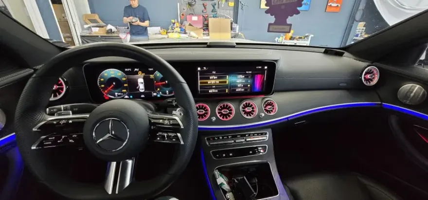 Mercedes-Benz E-Class W213 ambient lighting - Mercedes-Benz E-Class W213 Ambient Lighting Review photo 4