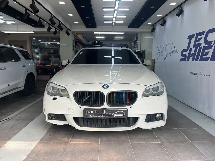 BMW 5 Series F10 body repair installation result