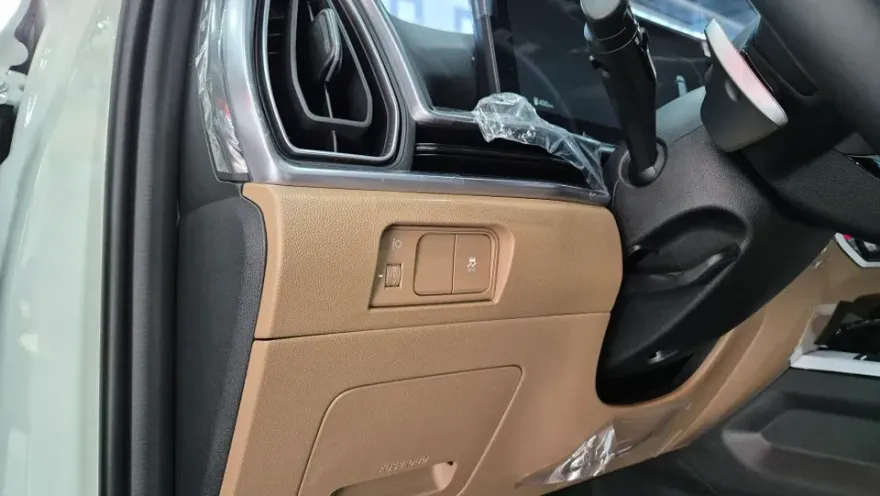 Kia Sorento MQ4 oem options - Kia Sorento MQ4 Power Tailgate Retrofit Review photo 4