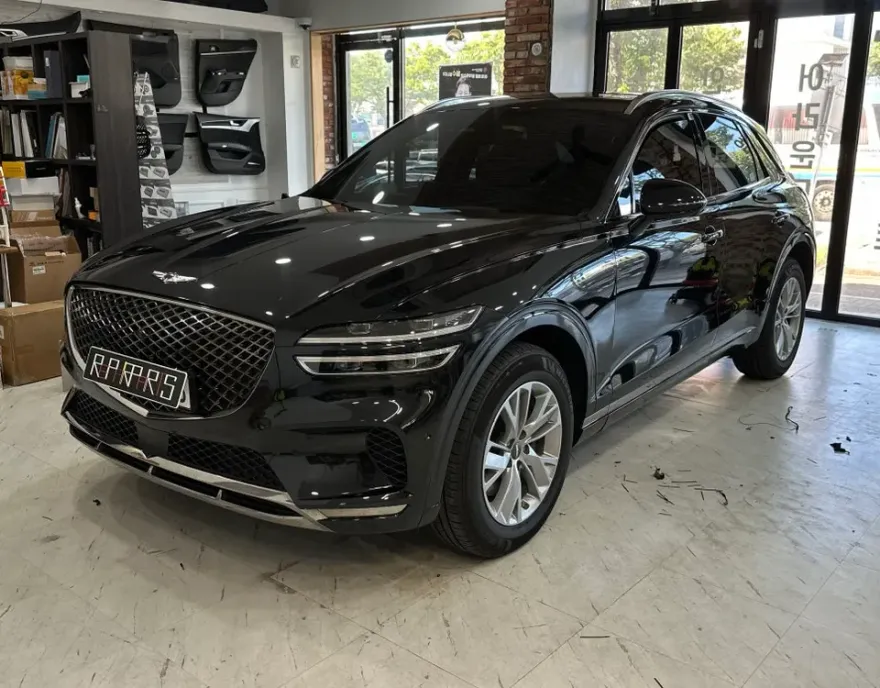 Genesis GV70 oem options installation result