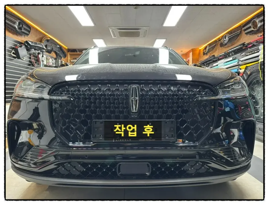 Lincoln Aviatorのカーラッピング事例|費用目安・仕上がり 施工写真 1-3