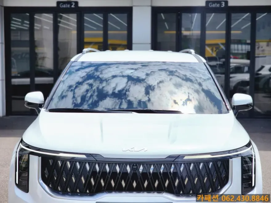 Kia Carnival KA4のカーフィルム施工事例|費用目安・仕上がり 施工写真 3-1