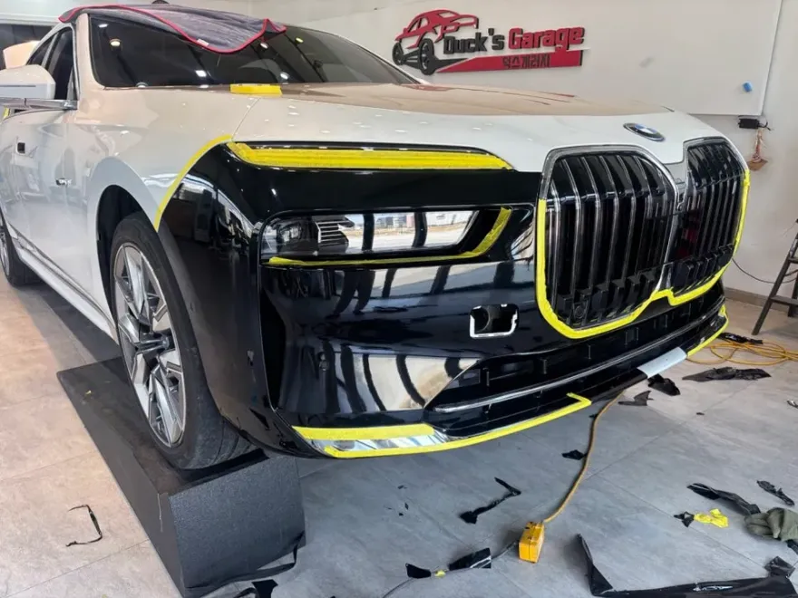 BMW i7 カーラッピング事例｜費用目安と仕上がり 施工写真 2-3