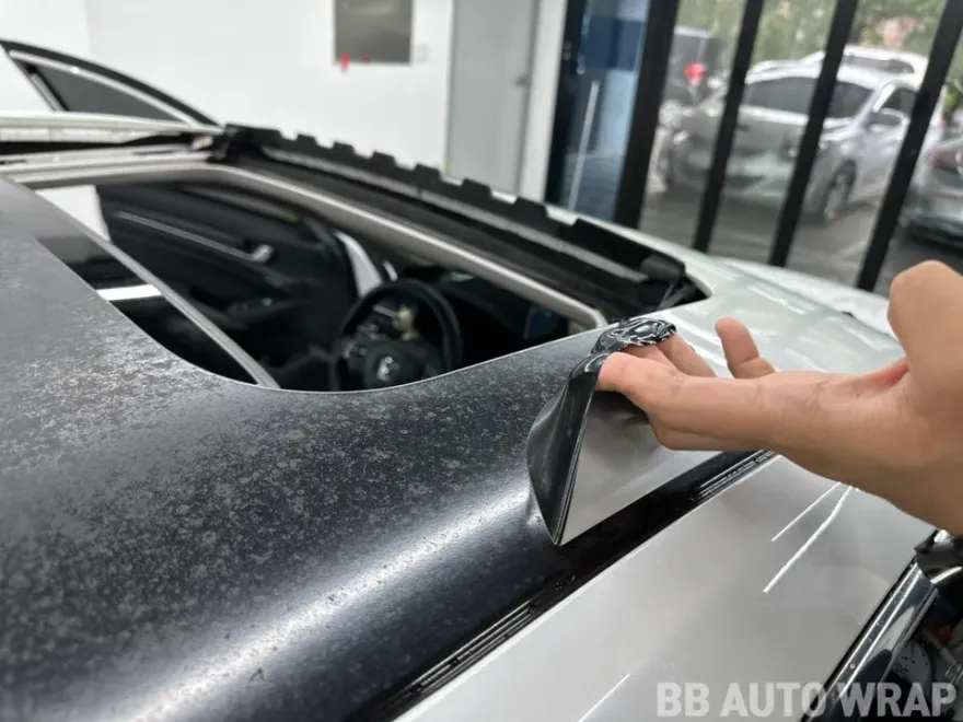 Honda Accordのカーラッピング事例|費用目安・仕上がり 施工写真 1-3