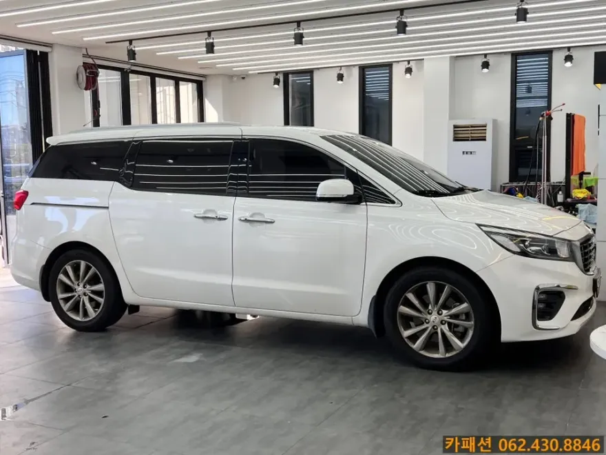 Kia Carnival oem options installation result