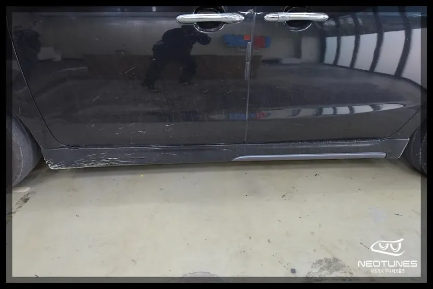 Kia Carnival KA4 body kit - Kia Carnival KA4 Body Kit Installation Review photo 2
