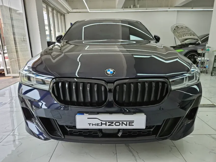 BMW 6 Series GTのカーラッピング事例|費用目安・仕上がり 施工写真 1-2