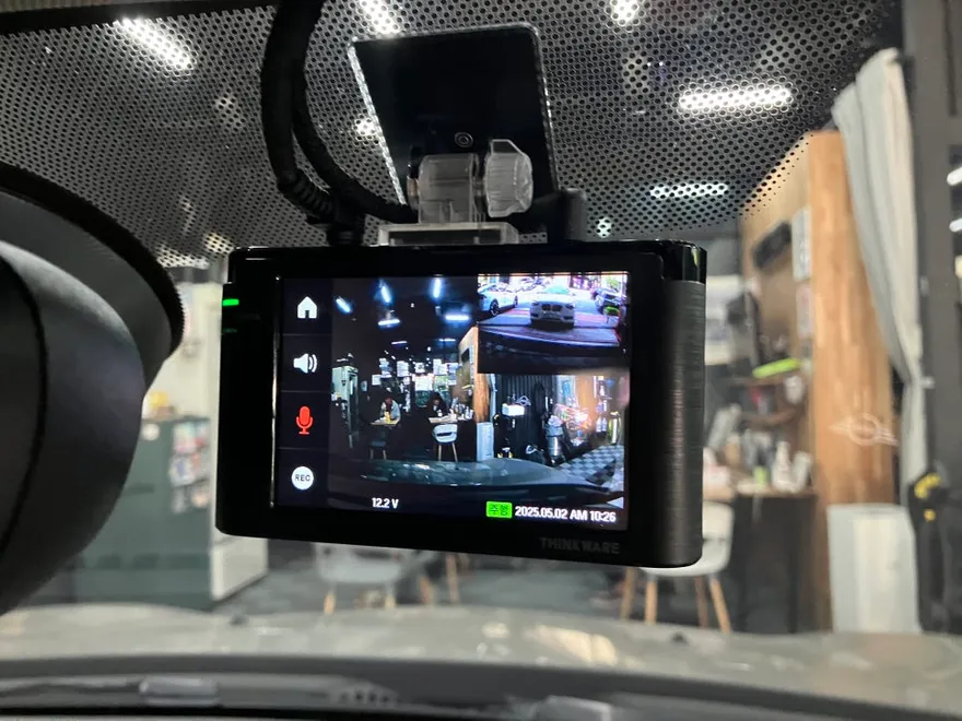 MINI Clubmanのドラレコ取付事例|費用目安・仕上がり 施工写真 4-1