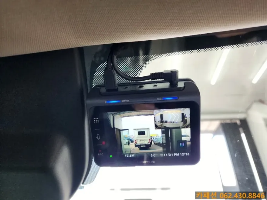 Kia Carnival 4代目 ドラレコ取付事例|費用目安・仕上がり 施工写真 1-3