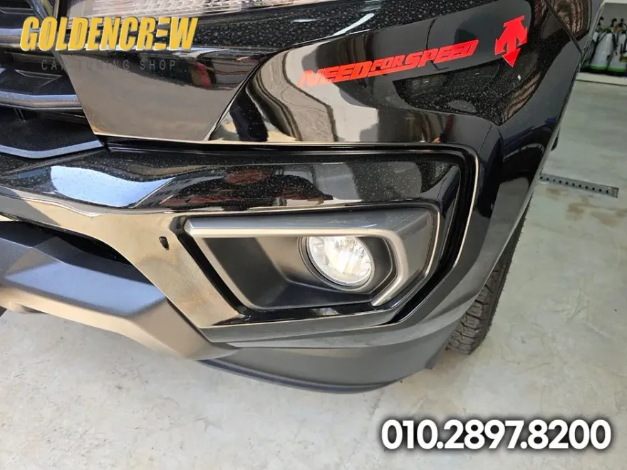 Chevrolet Coloradoのカーラッピング事例|クロームパーツのブラックアウト 施工写真 3-1