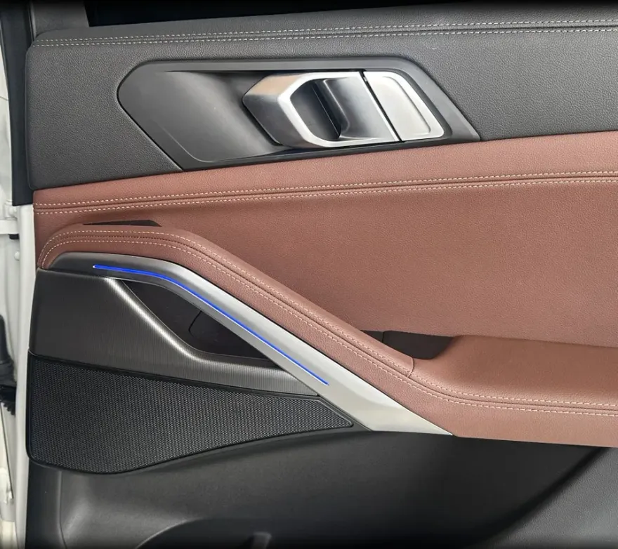 BMW X6 G06 ambient lighting - BMW X6 G06 Ambient Lighting Review - Full Cover Upgrade photo 4