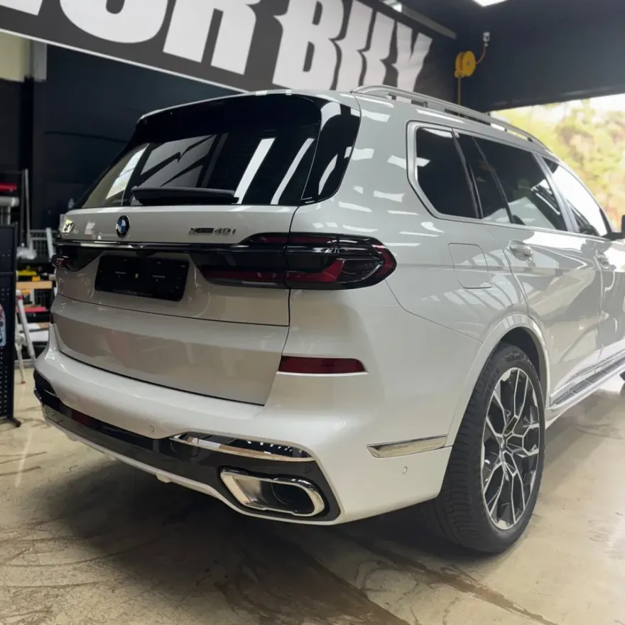 BMW X7のカーラッピング事例|費用目安・仕上がり 施工写真 2-2