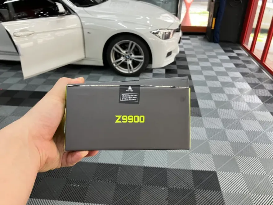 BMW 3 Series F30 ドラレコ取付事例|費用目安・仕上がり 施工写真 2-1