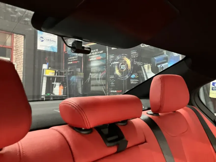 BMW 3 Series F30 ドラレコ取付事例|費用目安・仕上がり 施工写真 3-2