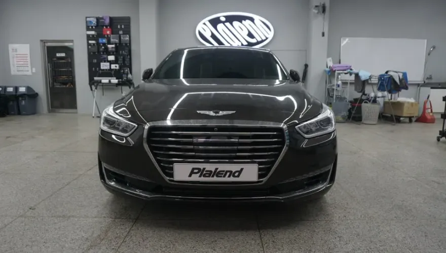 Genesis EQ900 ambient lighting installation result