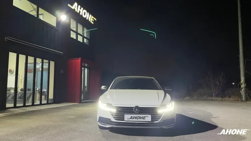 Volkswagen Arteon ambient lighting installation result