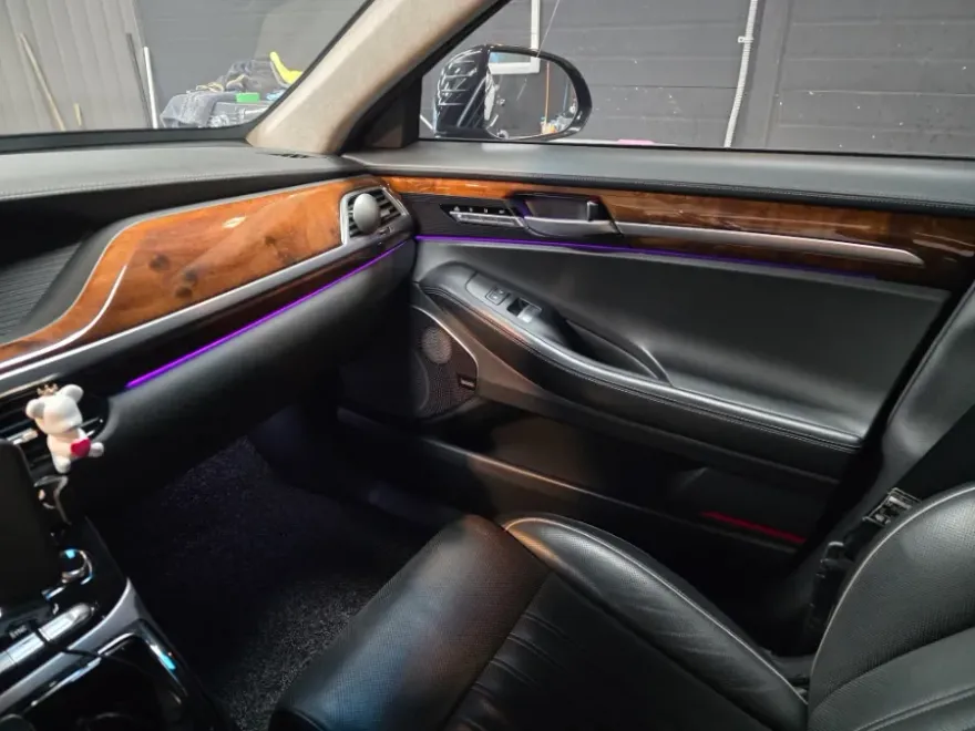 Genesis EQ900 ambient lighting - Genesis EQ900 Ambient Lighting Review: Cost & Results photo 3