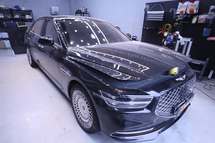 Genesis G90のガラスコーティング事例|費用目安と仕上がり 施工写真 2-3