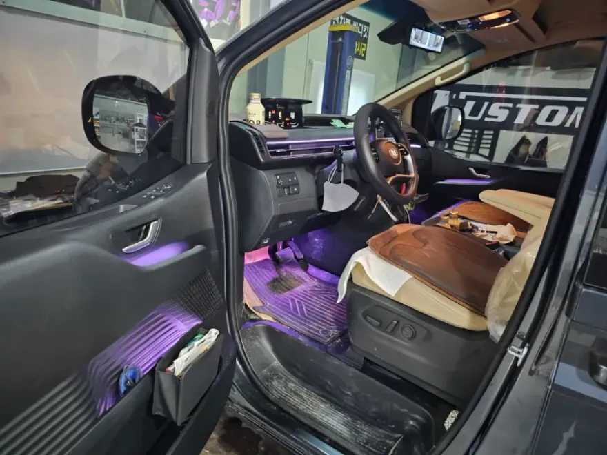 Hyundai Staria ambient lighting - Hyundai Staria Ambient Lighting Review: Cost & Results photo 4