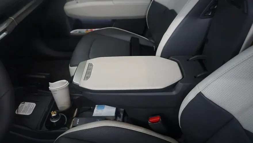 Kia EV3 interior customization - Kia EV3 Interior Customization Review: Console Upgrade photo 3