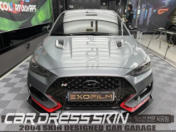Hyundai Veloster Nのカーラッピング事例|費用目安・仕上がり 施工写真 1-1