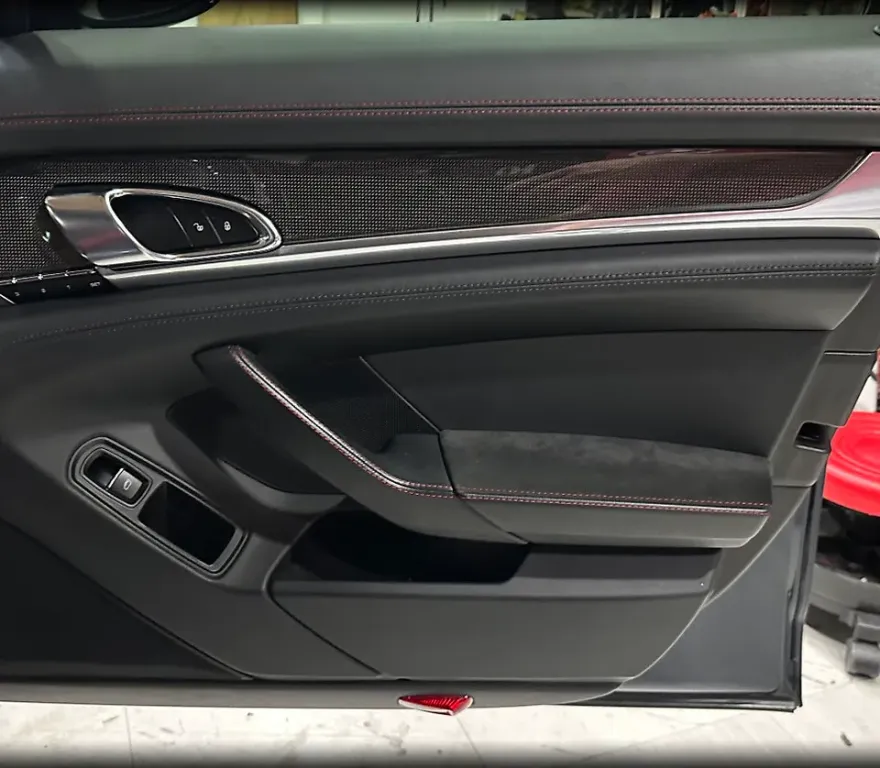 Porsche Panamera 970 ambient lighting - Porsche Panamera 970 Ambient Lighting Review — Cost & Results photo 3