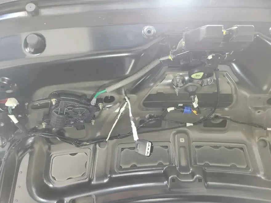 Hyundai Grandeur IG oem options - Hyundai Grandeur IG Power Tailgate Retrofit Review photo 4