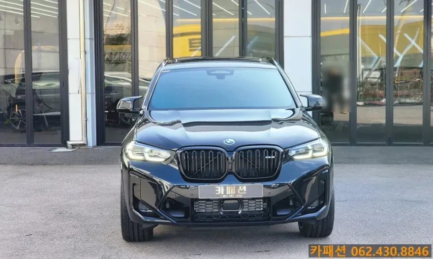 BMW X3のカーフィルム施工事例|費用目安・仕上がり 施工写真 2-1