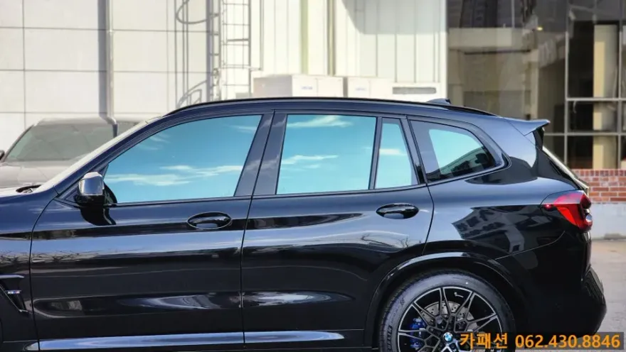 BMW X3のカーフィルム施工事例|費用目安・仕上がり 施工写真 2-2
