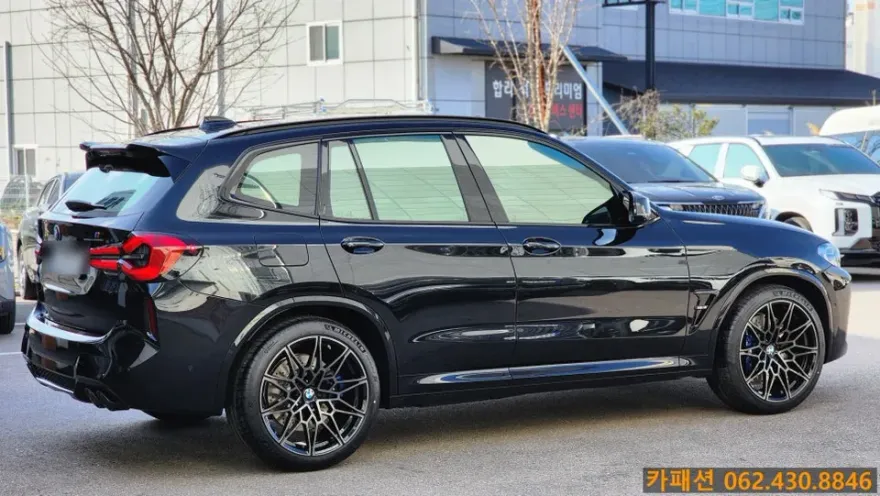 BMW X3のカーフィルム施工事例|費用目安・仕上がり 施工写真 3-3
