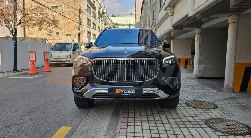 Mercedes-Benz GLS 580 body kit - Mercedes-Benz GLS 580 Body Kit Installation Review photo 4