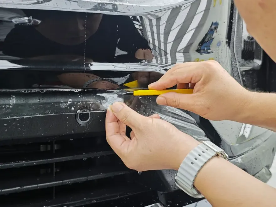 Ford ExplorerのPPF施工事例|費用目安・仕上がり 施工写真 3-2
