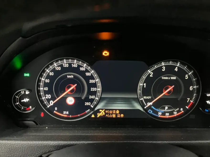 BMW 3 Series F30 カーラッピング事例|費用目安・仕上がり 施工写真 1-2