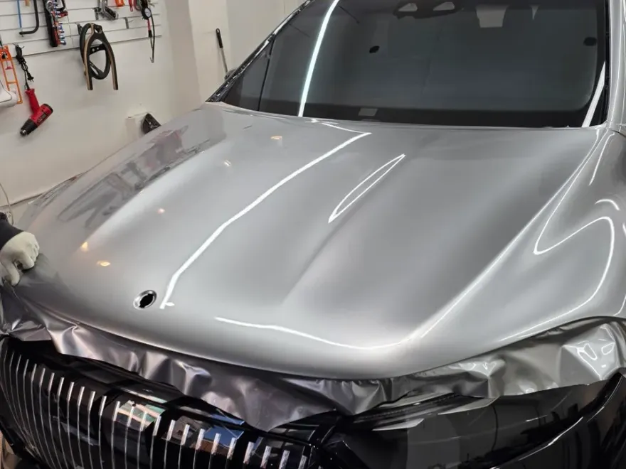 Mercedes-Benz EQSのカーラッピング事例|費用目安・仕上がり 施工写真 3-2